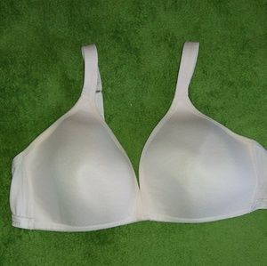 40 C Fruit of the Loom Nude Pink Plus Size Bra